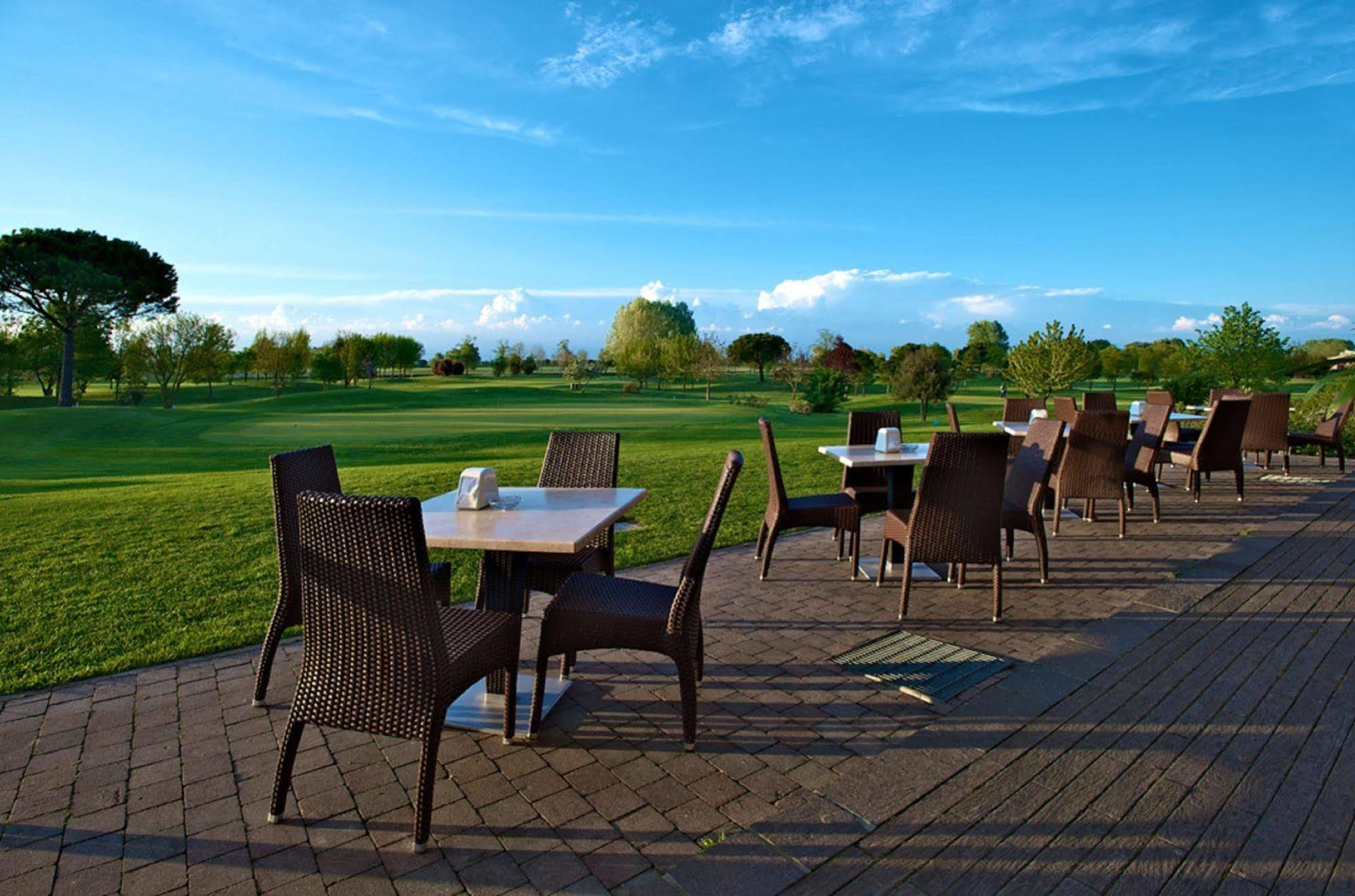 Hotel Golf Inn Lignano Sabbiadoro Exterior foto