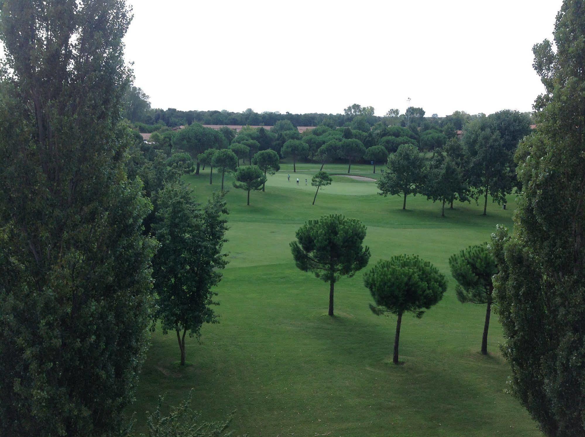 Hotel Golf Inn Lignano Sabbiadoro Exterior foto